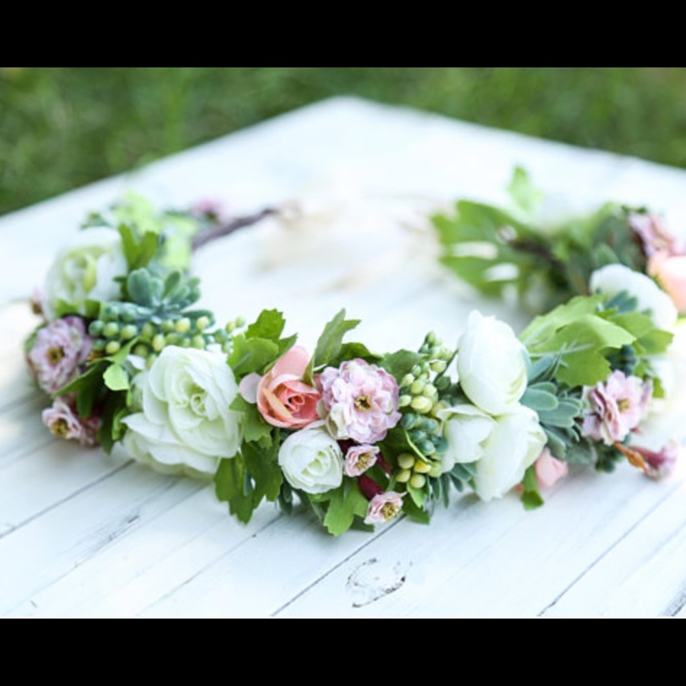 ‘FlowersLovers’ Crown